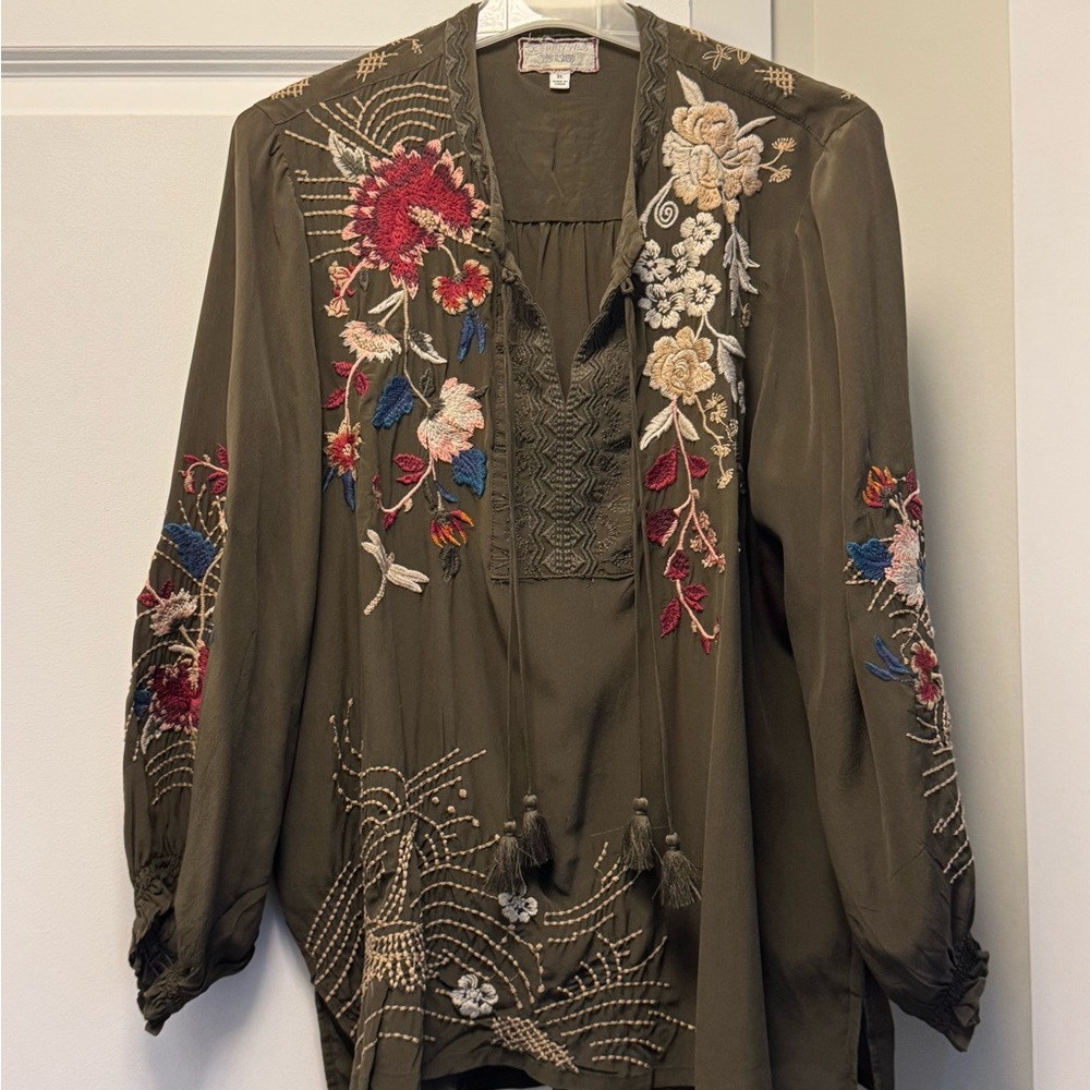 Johnny Was Embroidered Olive Green Women's Top